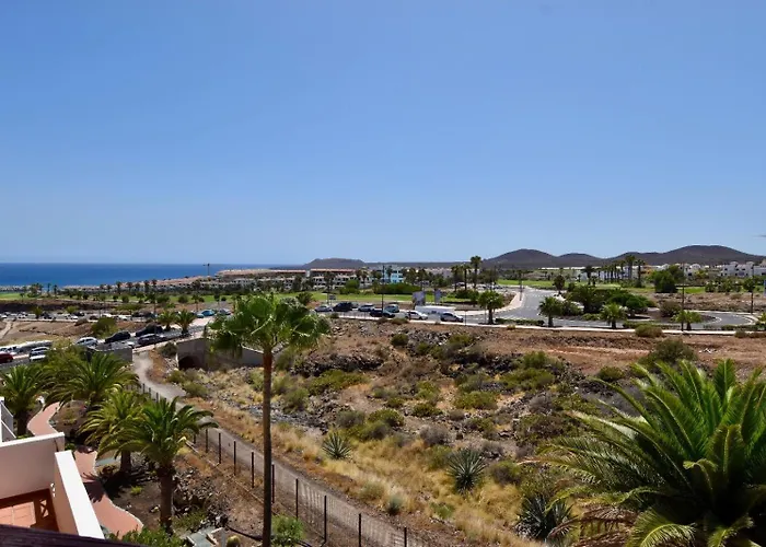 Hygge Home With Seaside And Golf-View Balcony